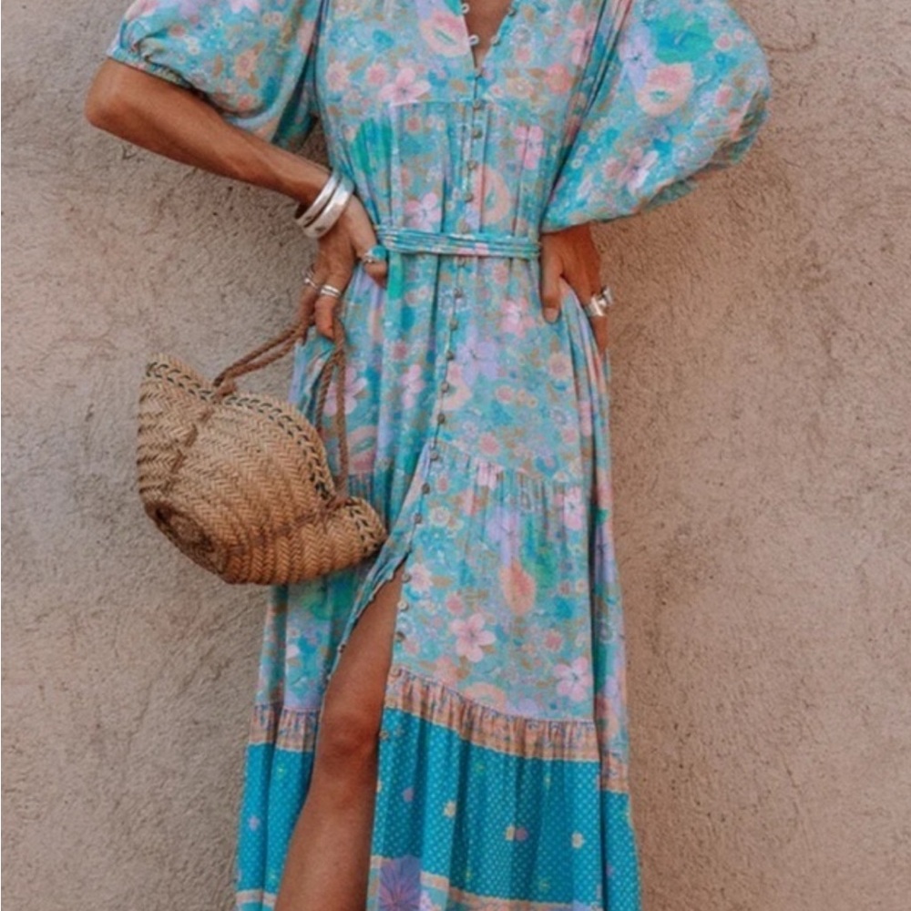 Spell Hibiscus 🌺 Lane Gown L